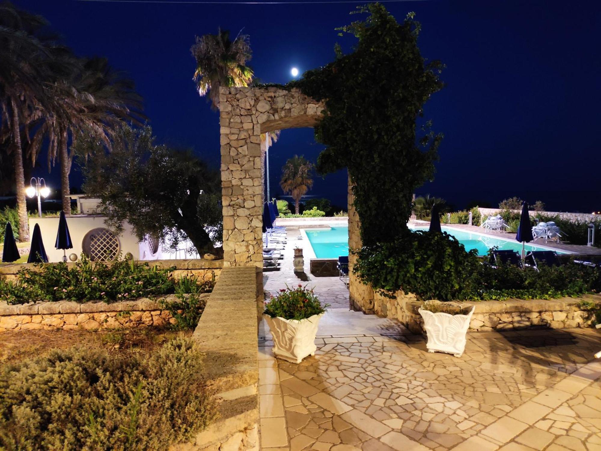Picchio Hotel Pescoluse Marina Di Pescoluse Kültér fotó